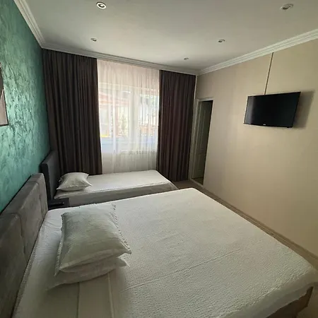 Costin - De Inchiriat * Эфорие Норд