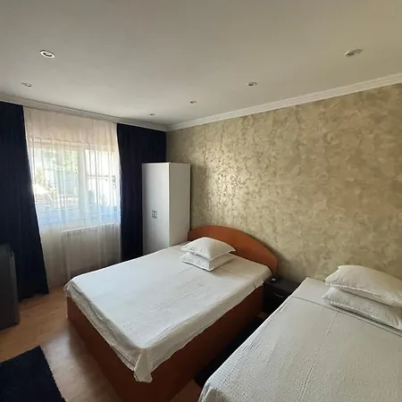 Costin - De Inchiriat Casa de hóspedes *